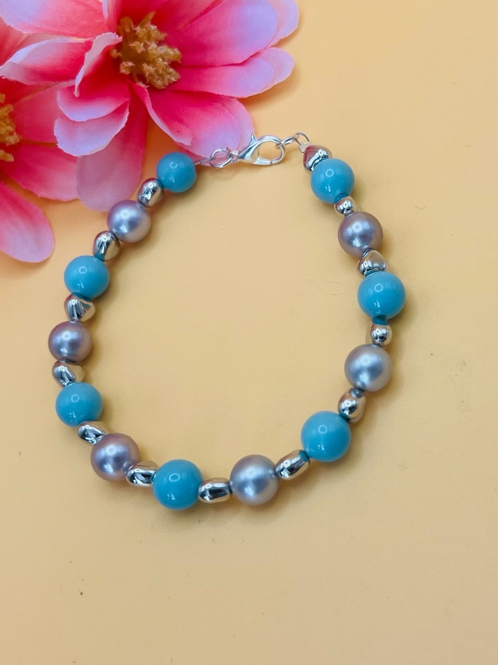 Turquoise & Silver hearts Beaded Bracelet - Women Jewelry